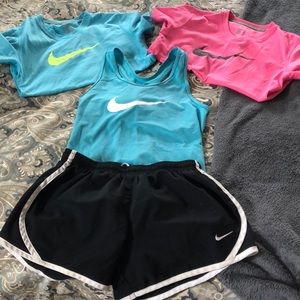 Nike Girls (1) tank, (2) shirts, (1) shorts (M)